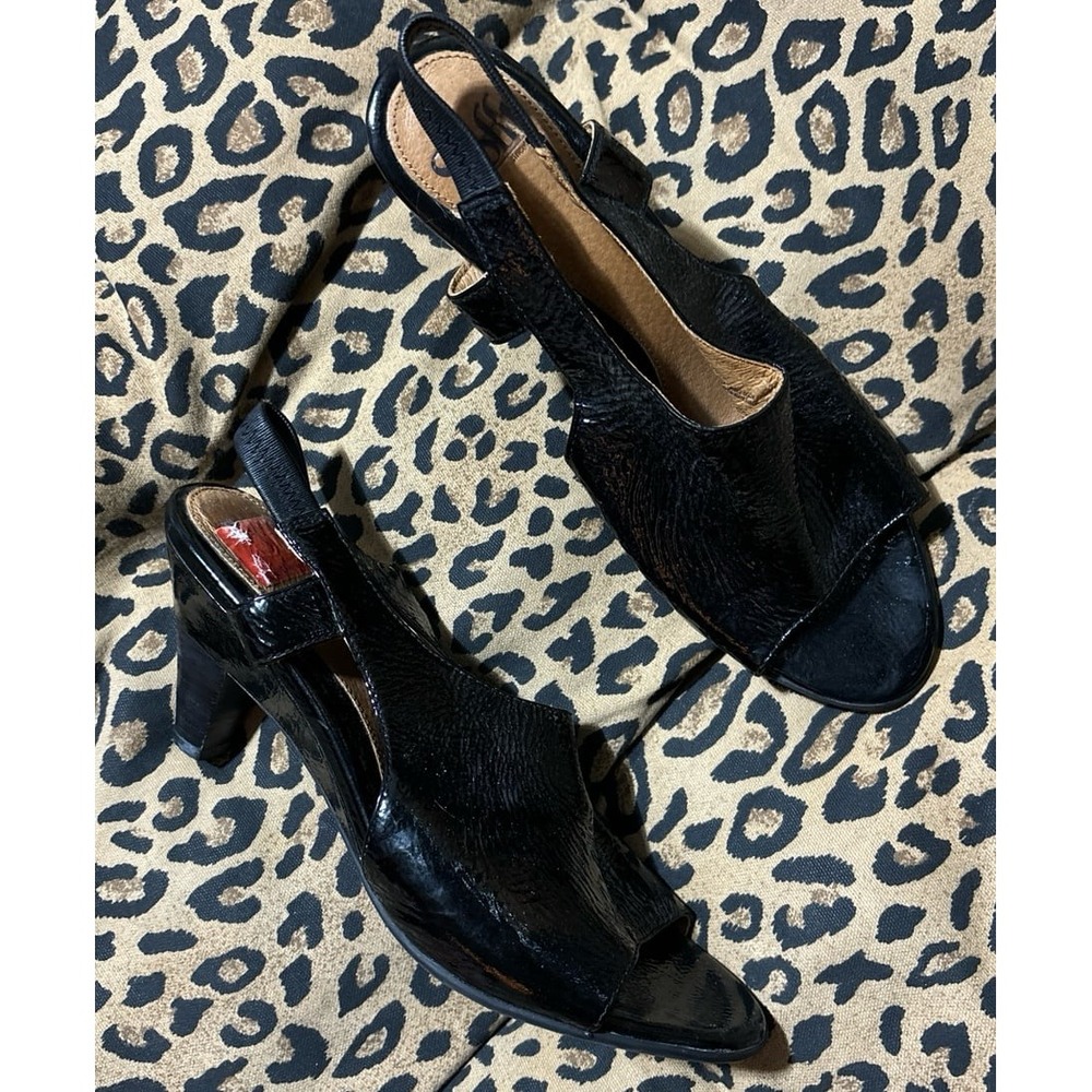 Sofft‎ Black Patent Leather Slingback Open Toe Kitten Heels, Size 9